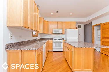 2741 N Southport Ave unit 2743-1N - Chicago, IL