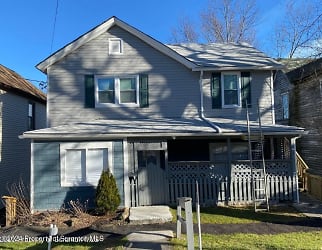 734 Delaware St #1 - Forest City, PA