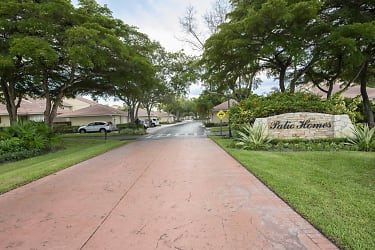253 Old Meadow Way - Palm Beach Gardens, FL