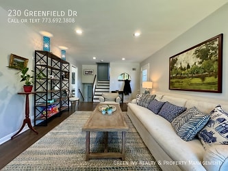 230 Greenfield Dr - Glenview, IL