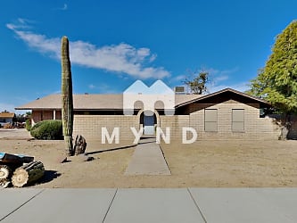 18230 N 42Nd Pl - Phoenix, AZ