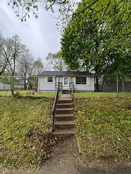 1709 Huey St - South Bend, IN