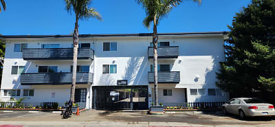 Bristol Manor Apartments - San Leandro, CA
