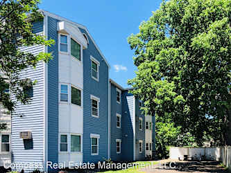 610 Gray St - Eau Claire, WI
