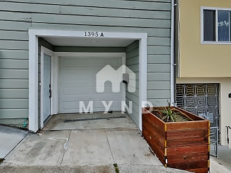 1395A Newcomb Ave - undefined, undefined