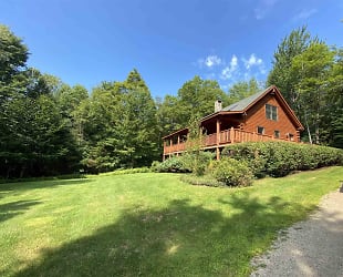 104 Old County Rd Apartments - Mount Holly, VT