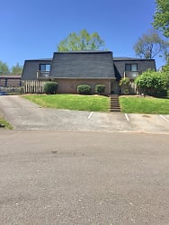 9004 Creekside Ln NW - Knoxville, TN