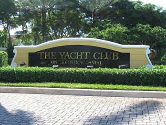 160 Yacht Club Way #212 - Hypoluxo, FL