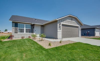 900 SW Crested St - Oasis, ID