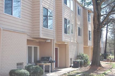 The Apartments At Sailboat Bay - Charlotte, NC