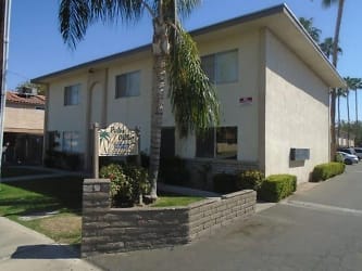 1811 Lacey St unit 20 - Bakersfield, CA