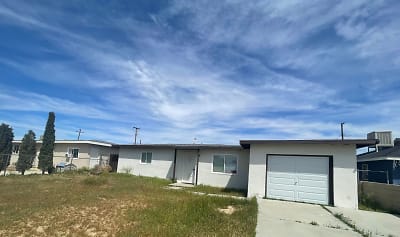 15360 Lucille St - Mojave, CA