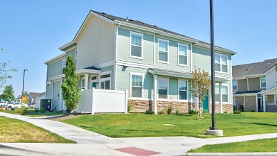 Sunnyvale Village ! 1 Month Free For All Move-ins Before 3/15! Apartments - Nampa, ID