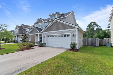 209 Admiral Ct - Sneads Ferry, NC