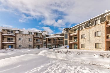 White Bear Royal Apartments - White Bear Lake, MN