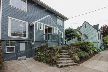 2368 NW Northrup St - Portland, OR