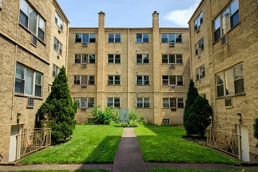 7250 N Western Ave #317 - Chicago, IL