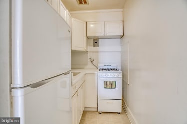 1604 Park Ave #4 - Baltimore, MD