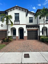 8925 NW 102nd Ct #8925 - Doral, FL