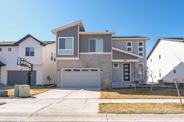 5749 Isabella Ave - Timnath, CO
