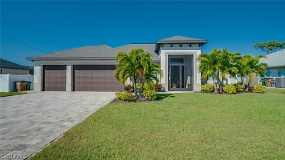 1815 SW 22nd St - Cape Coral, FL