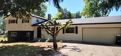 4712 NW Cady Ct - Vancouver, WA