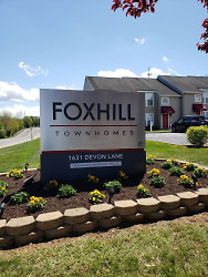Foxhill Townhomes Apartments - Harrisonburg, VA