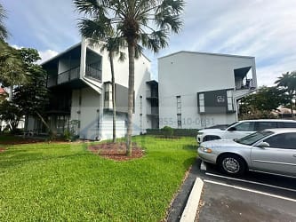 2930 Forest Hills Blvd unit A3B - Coral Springs, FL