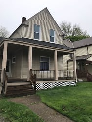 3155 W 84th St - Cleveland, OH