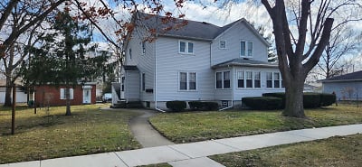 327 N Wood St #UPPER - Griffith, IN