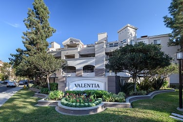 Valentia Apartments - San Diego, CA