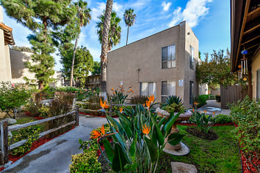 Parkside La Palma Apartments - Anaheim, CA