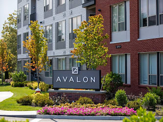 Avalon North Andover Apartments - North Andover, MA