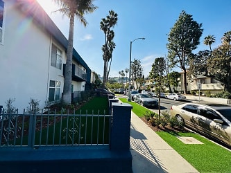 Ursula 2 Apartments - Los Angeles, CA