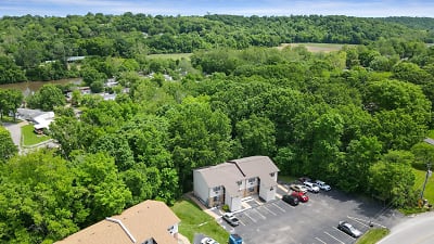790 Country Aire Ct - Fenton, MO
