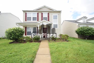 12853 Courage Crossing - Fishers, IN