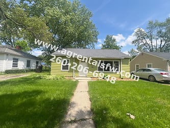 4503 Standish Dr - Fort Wayne, IN