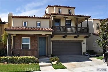 15748 Mineral King Ave - Chino, CA