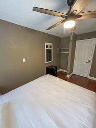 Room For Rent - Altamonte Springs, FL