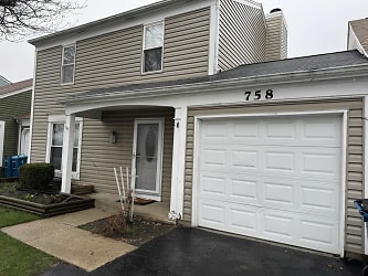 758 Stockley Rd - Downers Grove, IL