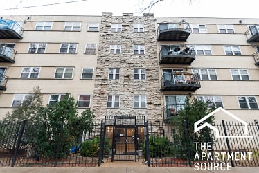 6954 N Greenview Ave unit 209 - Chicago, IL