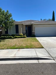 12343 Firefly Way - Victorville, CA