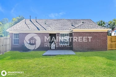7366 Murry Hill Cir - Olive Branch, MS