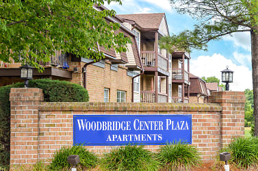 Woodbridge Center Plaza Apartments - Woodbridge, NJ