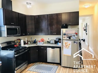 3804 W Diversey Ave - Chicago, IL
