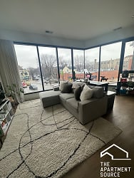 3462 N Lincoln Ave unit 405 - Chicago, IL