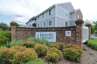 University Terrace Units-Mayo Apartments - Blacksburg, VA