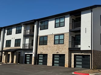 The Bend On Promenade Apartments - Rogers, AR