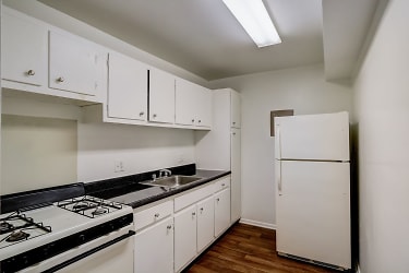 4738 Wakefield Rd unit 102 - Baltimore, MD