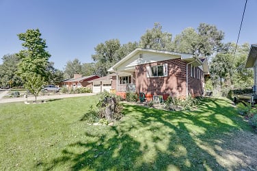 1550 Maple St - Fort Collins, CO